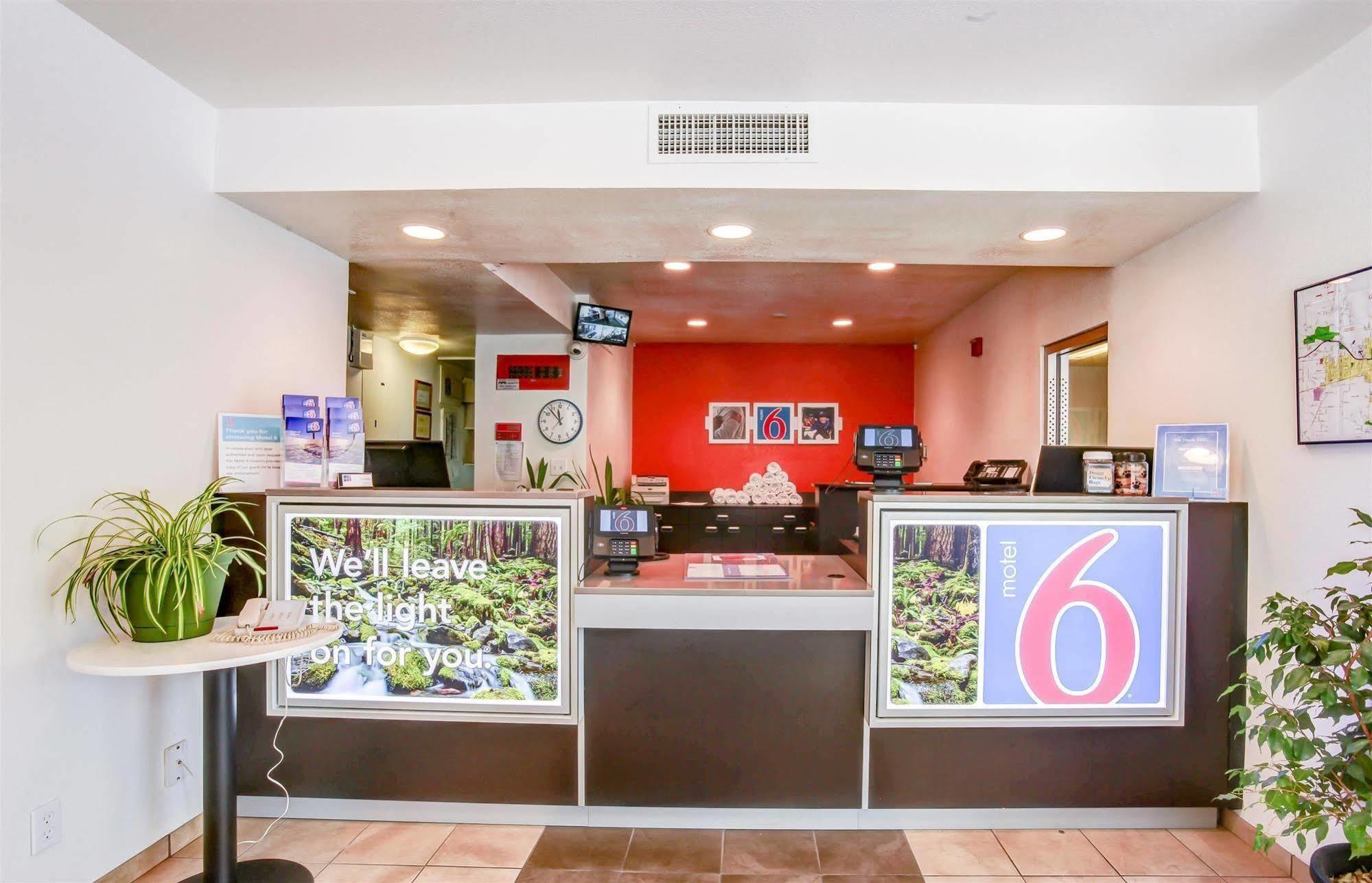 Motel 6-Grants Pass, Or Bagian luar foto